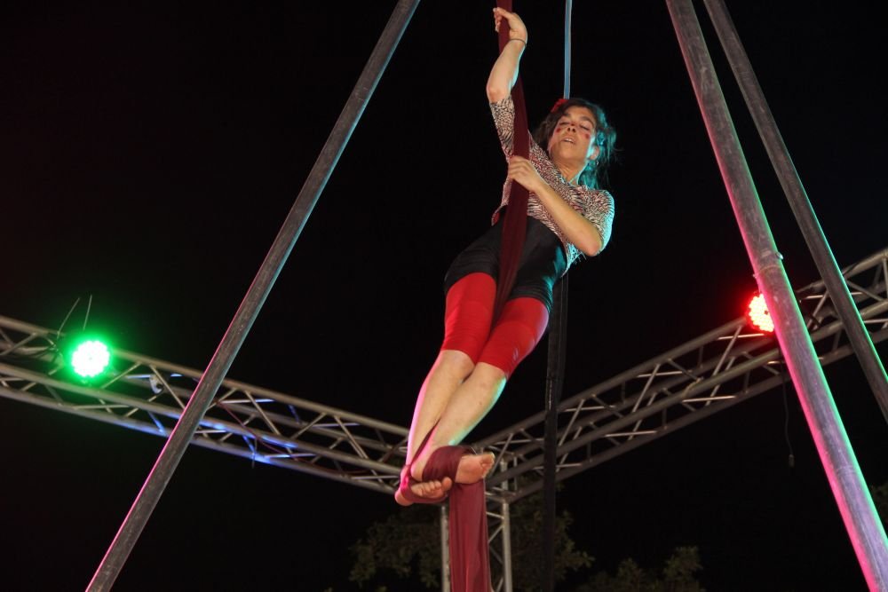 تارودانت.. انطلاق فعاليات الدورة الثالثة للمهرجان الدولي لفنون الشارع