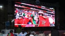  تارودانت.. أجواء حماسية بساحة 20 غشت عقب نقل مباراة المنتخب المغربي ضد الكاميرون