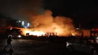 تزنيت: اندلاع حريق مهول في مخيم “عشوائي” للمهاجرين الأفارقة