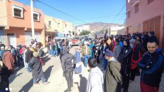 تارودانت.. أصحاب النقل السري “الخطافة” ينظمون وقفة احتجاجية